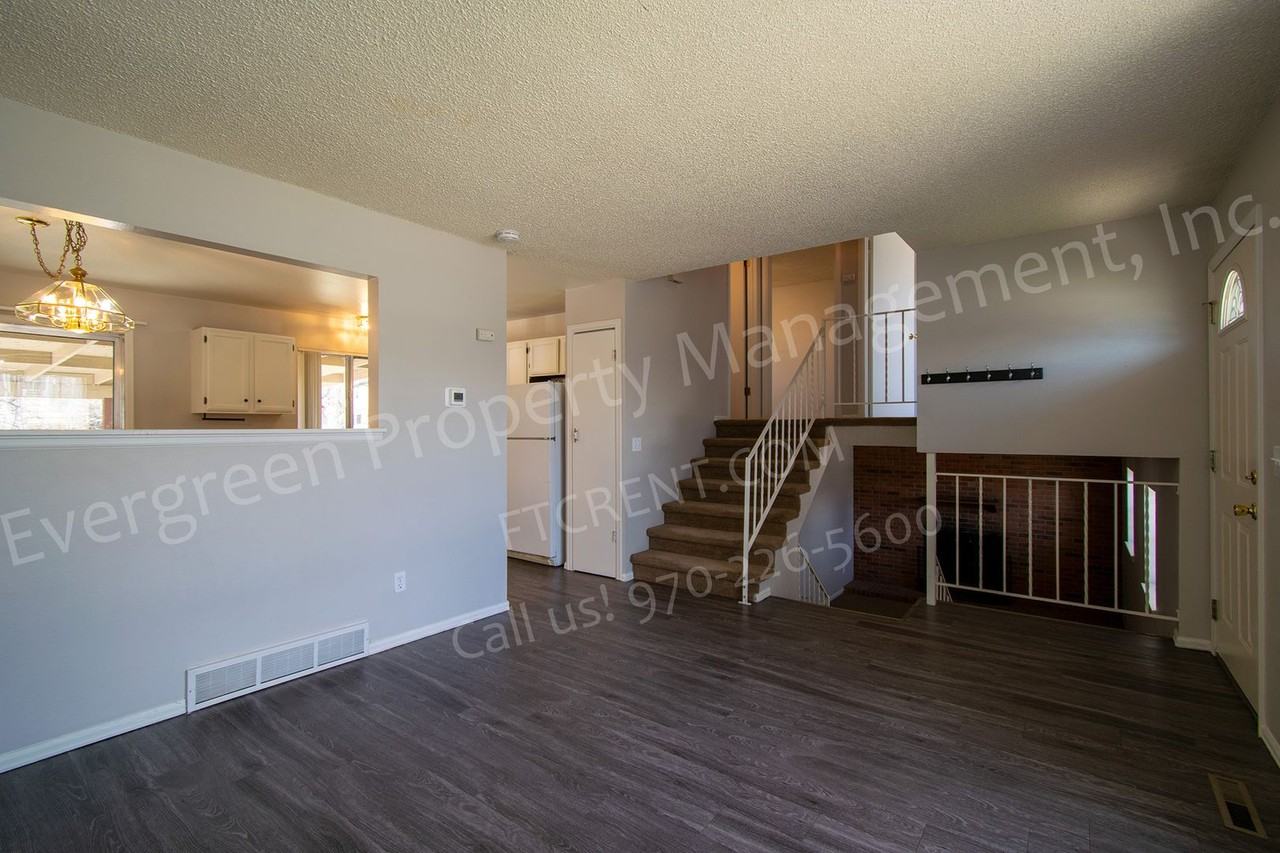 4337 Hummingbird Dr - Photo 4 of 40