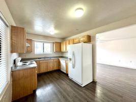 featured image of 309 W Elm St