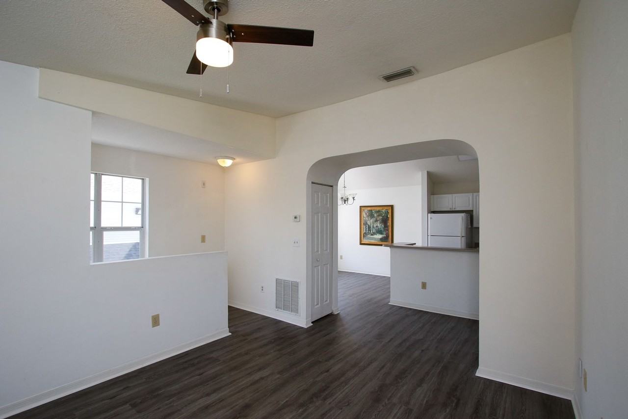 29215 Harbour Vista Cir - Photo 3 of 18