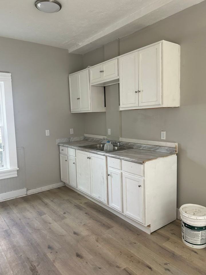 7130 Claasen Ave - Photo 2 of 12