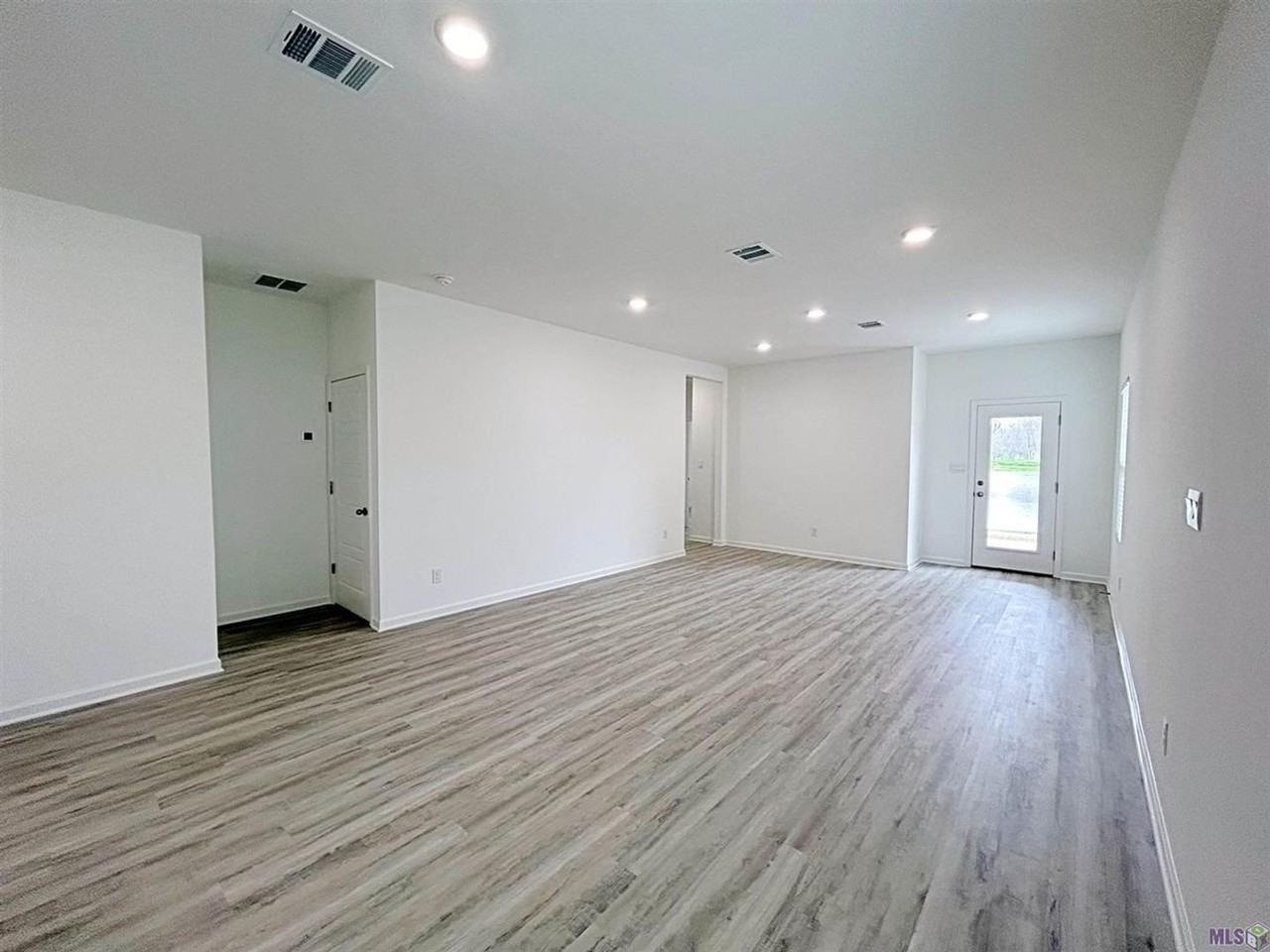 1237 Drago Dr - Photo 7 of 20