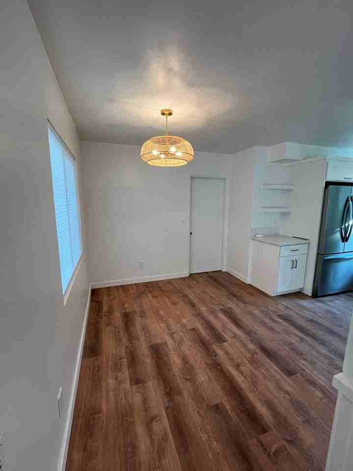 151 Alder St - Photo 4 of 18
