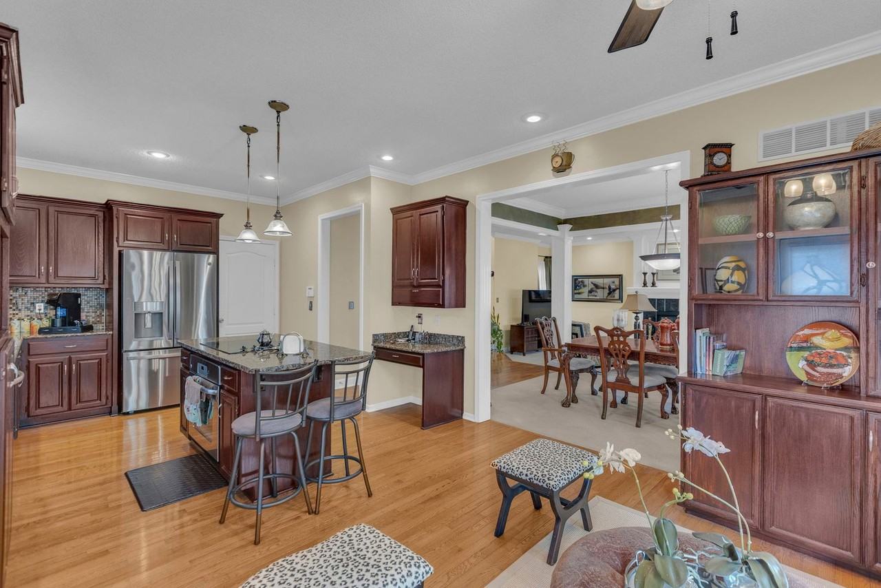 18135 W 159th Ter - Photo 6 of 31