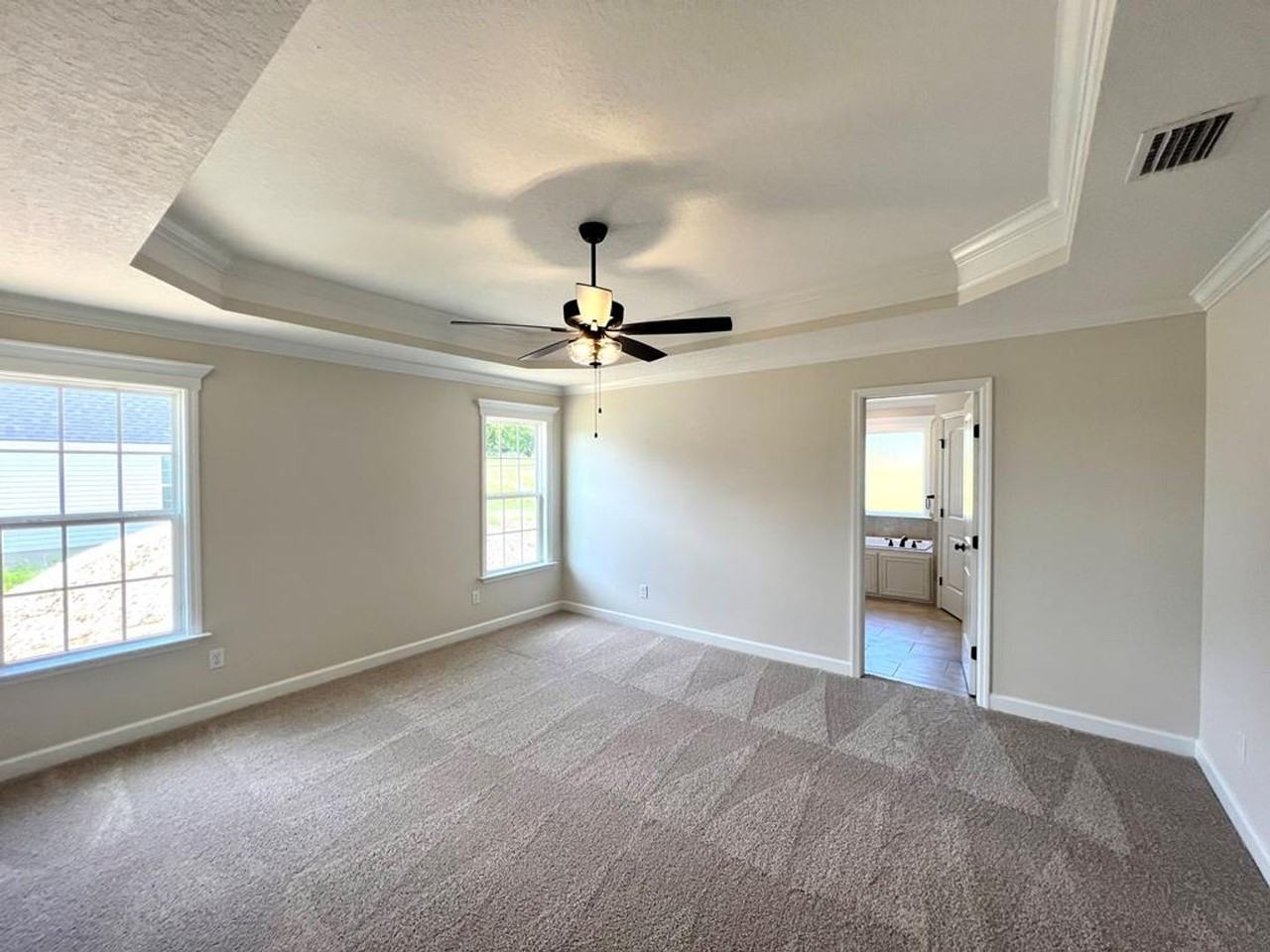 4024 Landings Cir - Photo 5 of 11