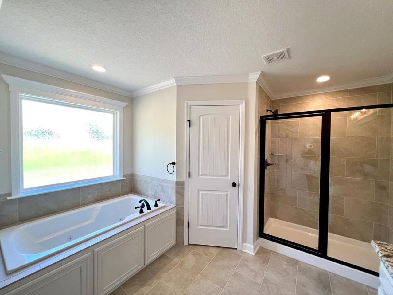 4024 Landings Cir - Photo 7 of 11
