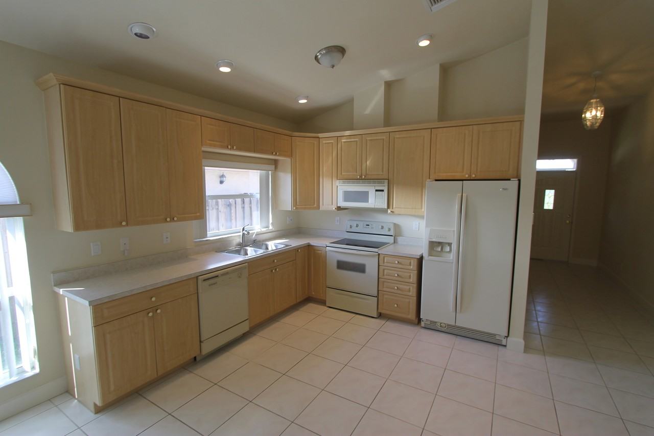 566 110th Ave N - Photo 3 of 14