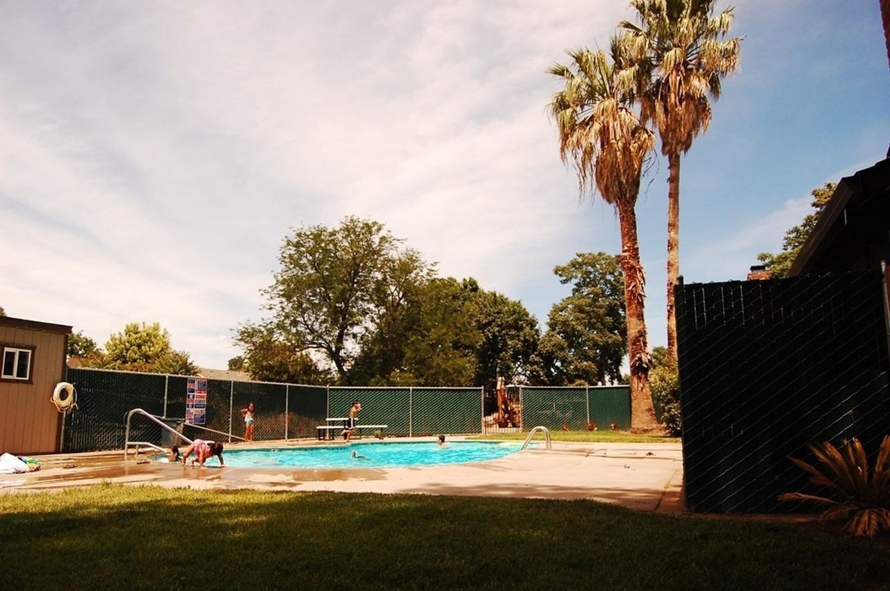 Woodside Gardens Apartments - Photo 5 of 13