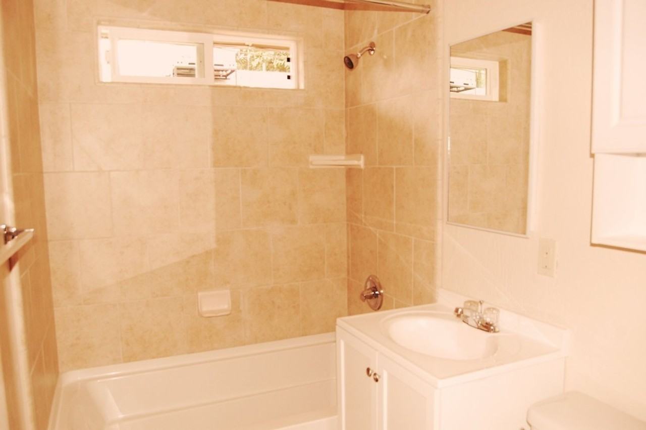 Woodside Gardens Apartments - Photo 6 of 13