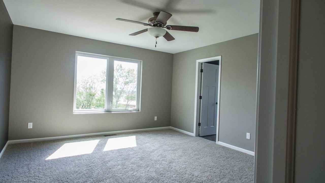 3604 24th St Se - Photo 5 of 5