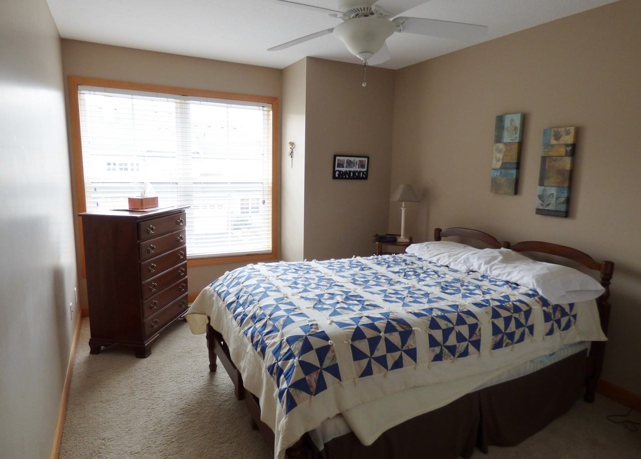 5789 Mount Curve Blvd - Photo 3 of 8