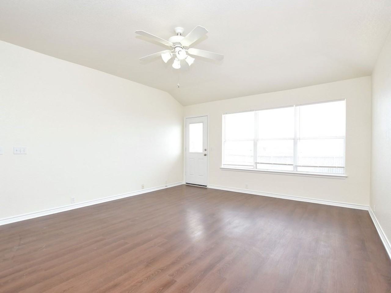 14521 Gurneys Eagle Dr - Photo 6 of 30
