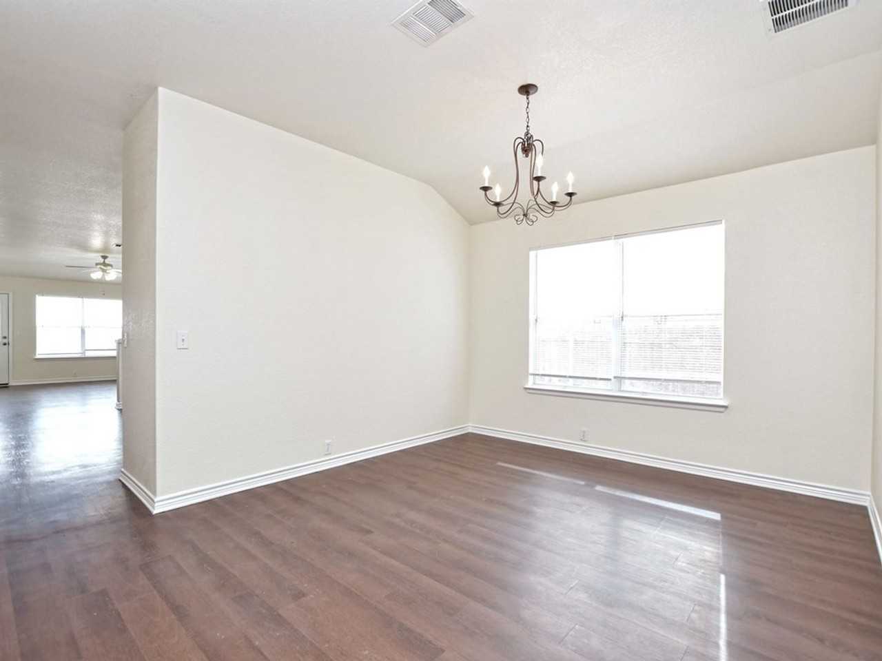 14521 Gurneys Eagle Dr - Photo 4 of 30