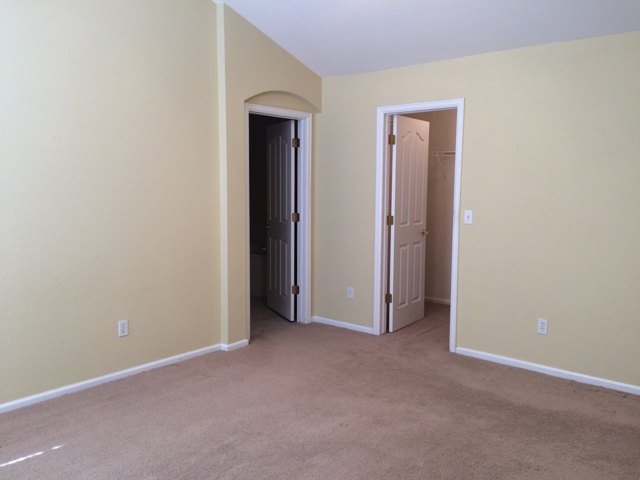 2766 Whitetail Cir - Photo 7 of 23