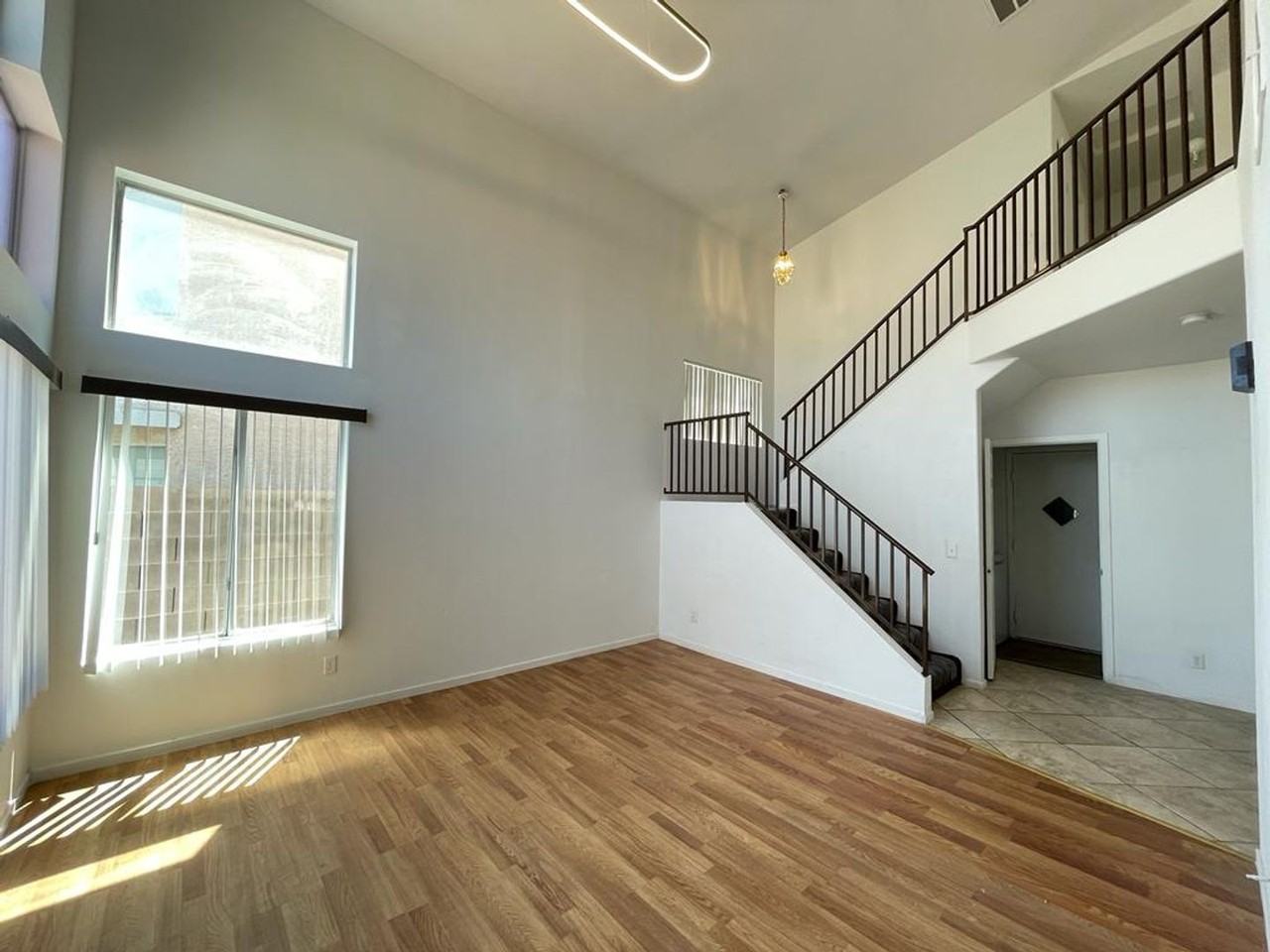 5730 Coleridge Way - Photo 4 of 25