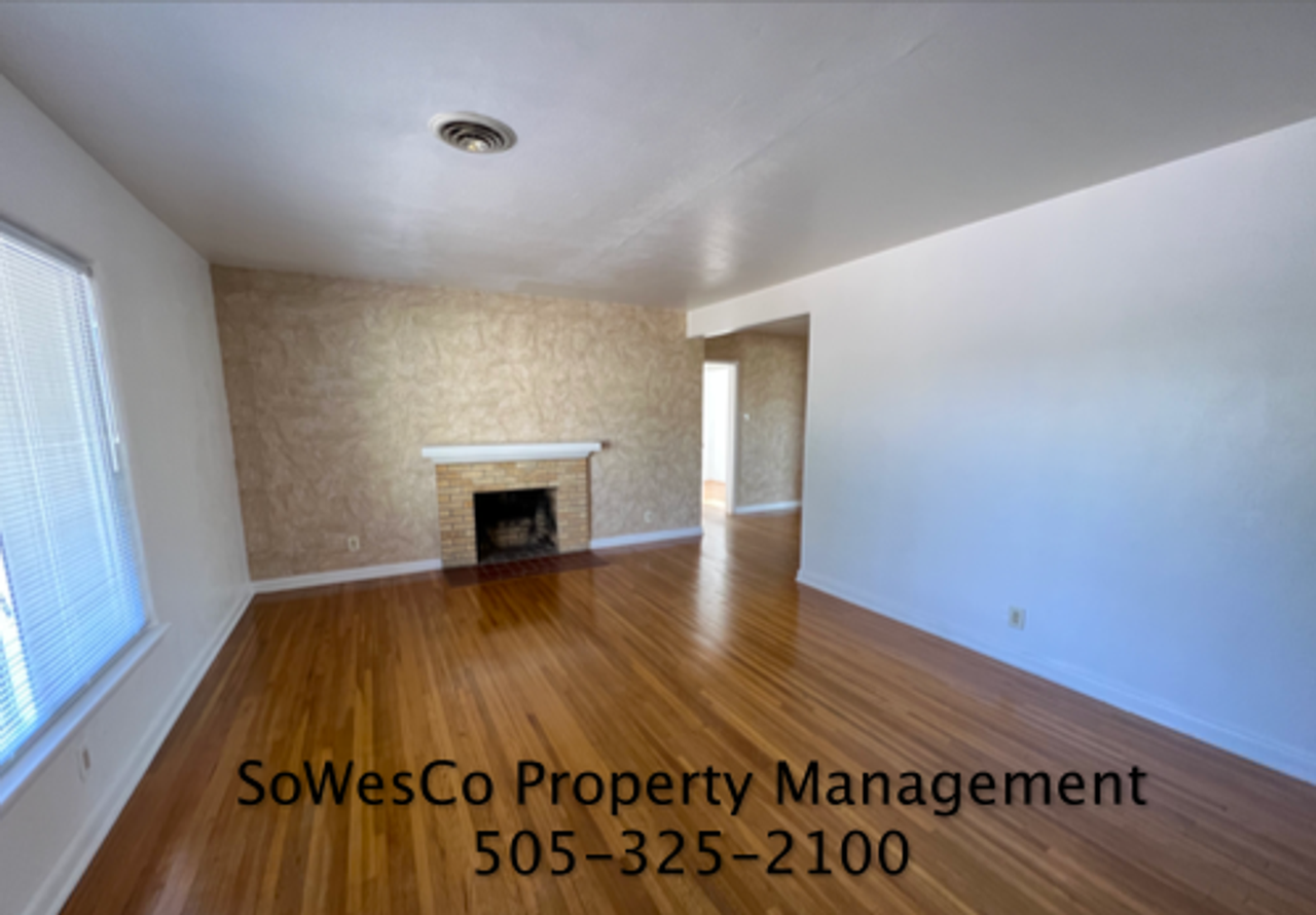 301 W Tycksen Dr - Photo 2 of 14