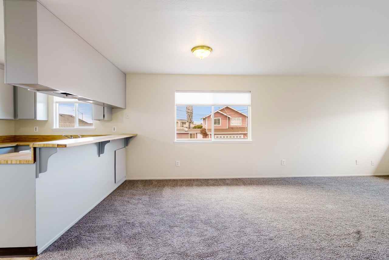 17 E High St - Photo 6 of 18