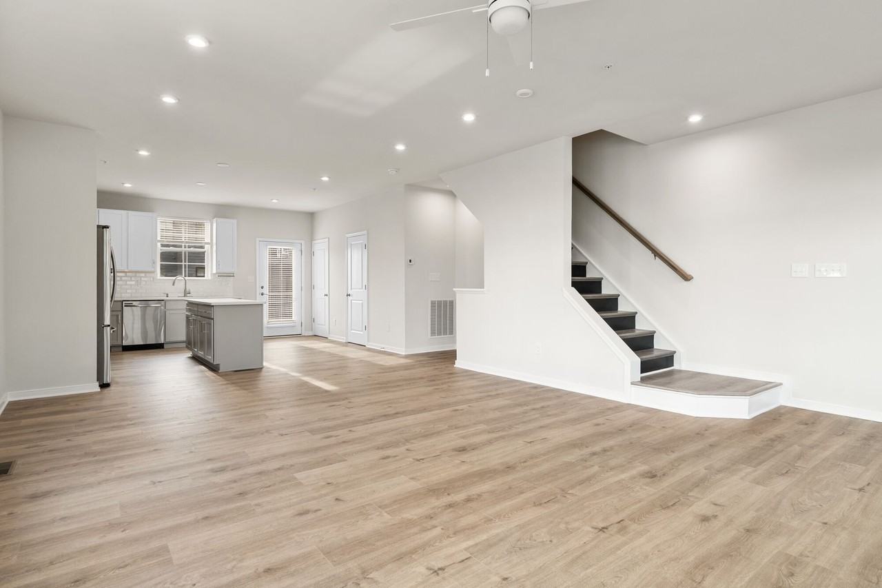 2406 Ownby Ln #D - Photo 4 of 37