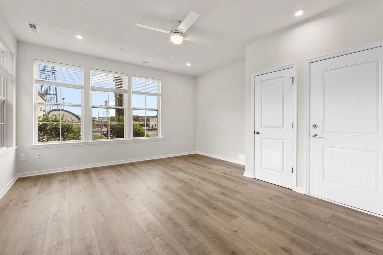 2408 Ownby Ln #A - Photo 4 of 36