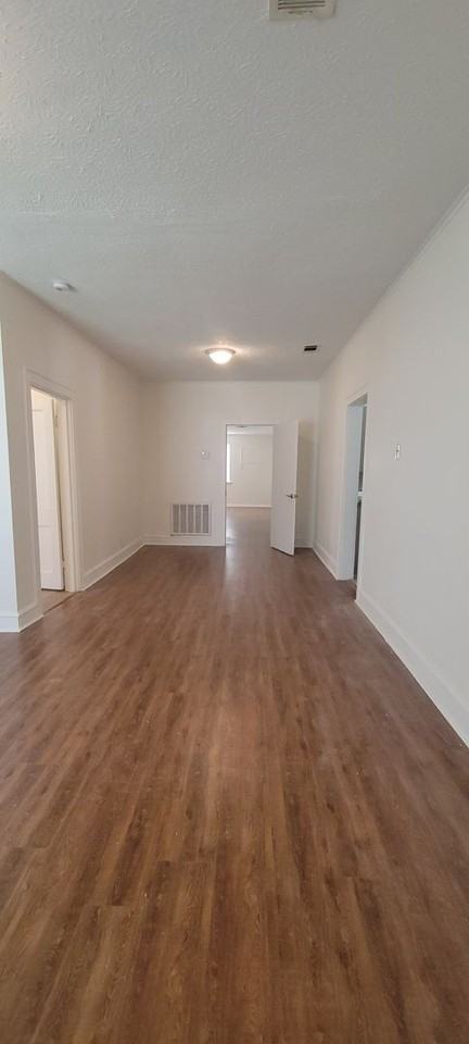 3633 W College St - Photo 5 of 28