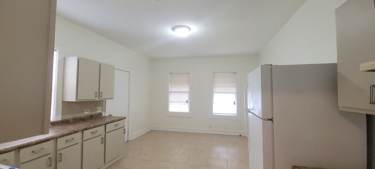 3633 W College St - Photo 6 of 28
