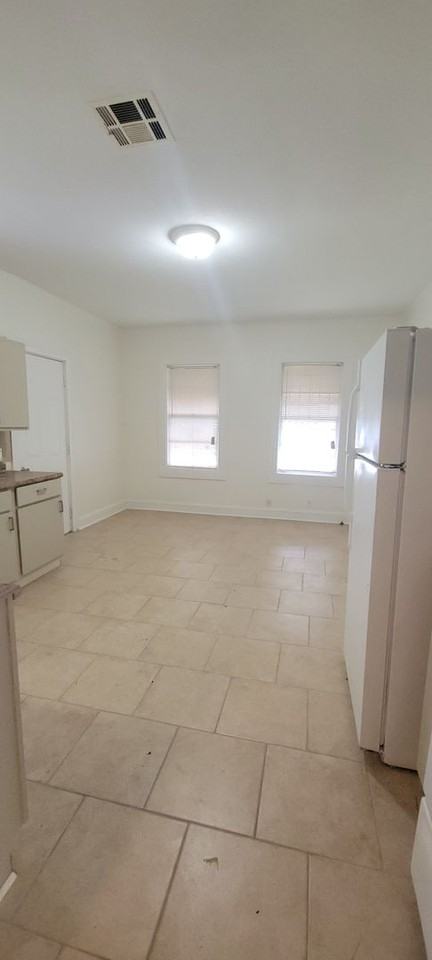 3633 W College St - Photo 7 of 28