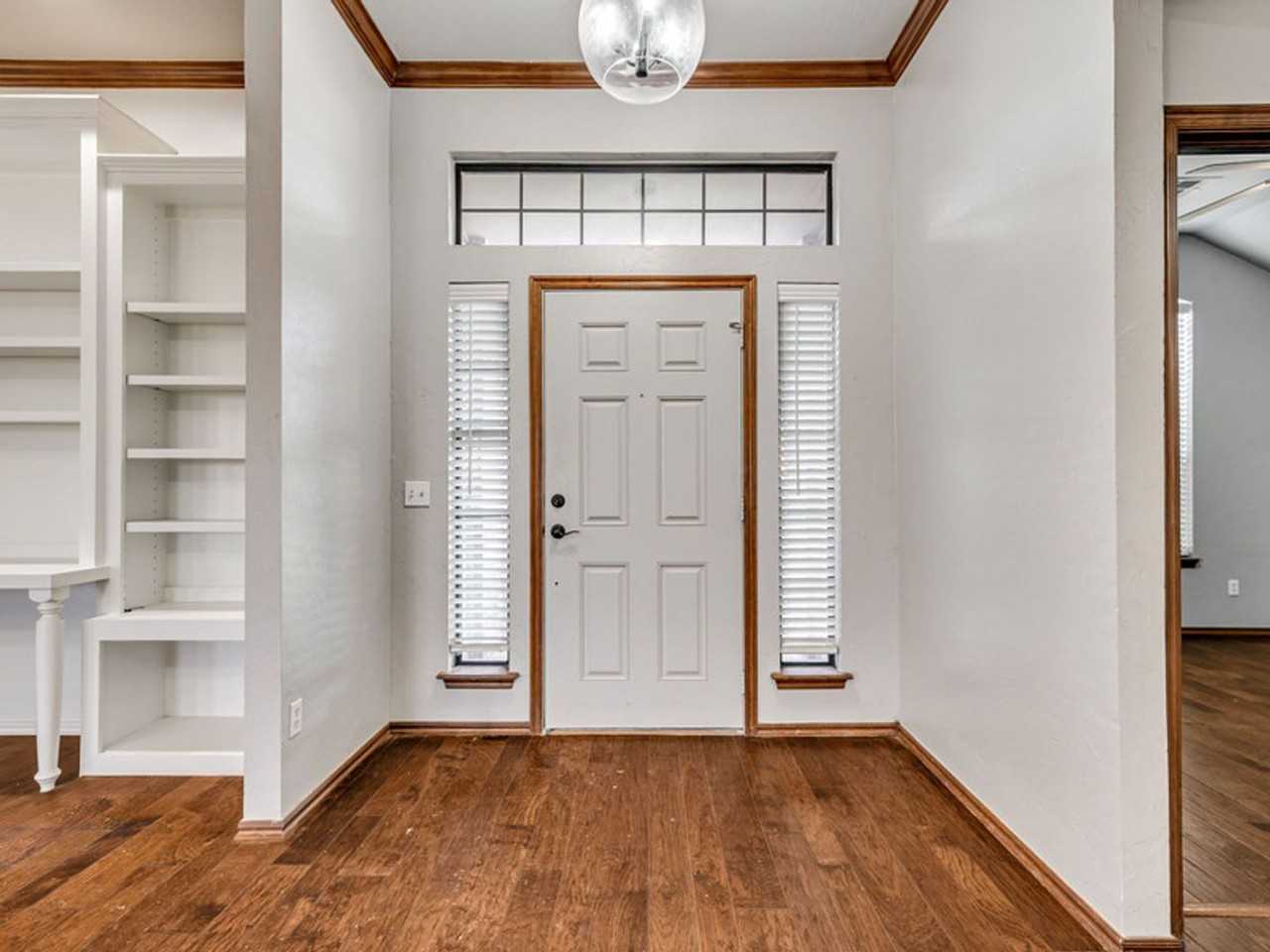 1905 Se 17th St - Photo 2 of 23