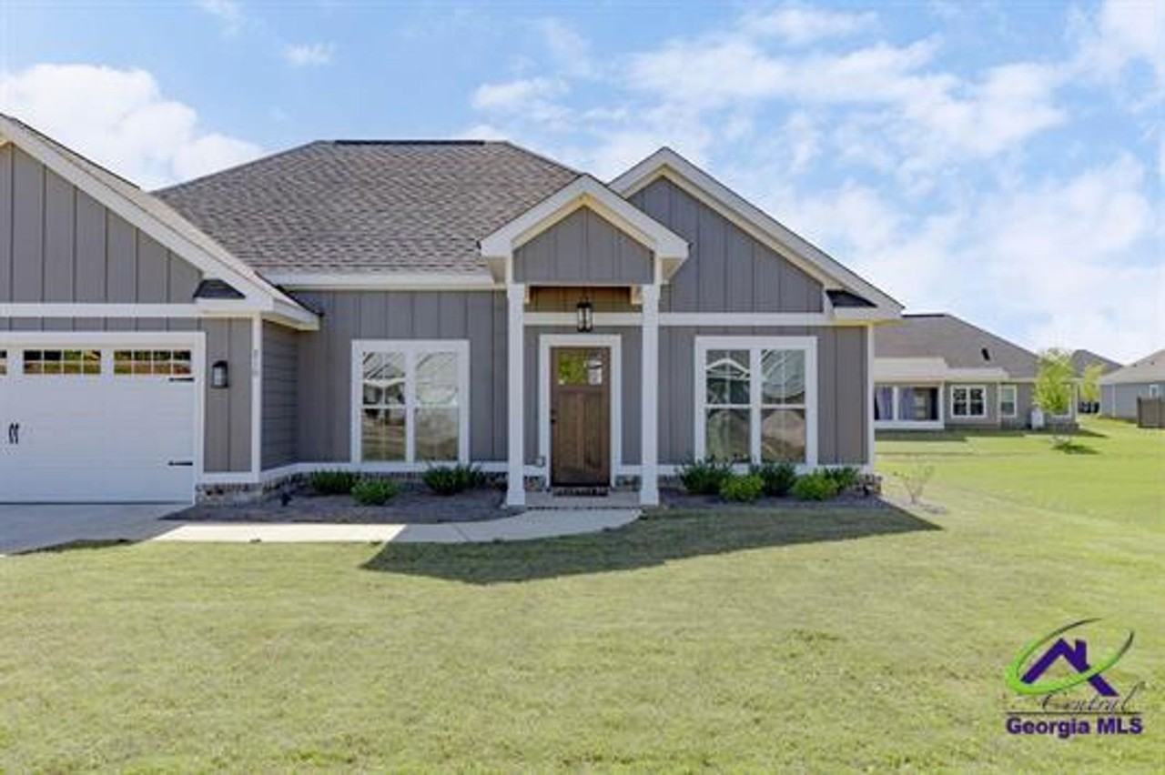 210 Saraland Trl - Photo 3 of 43