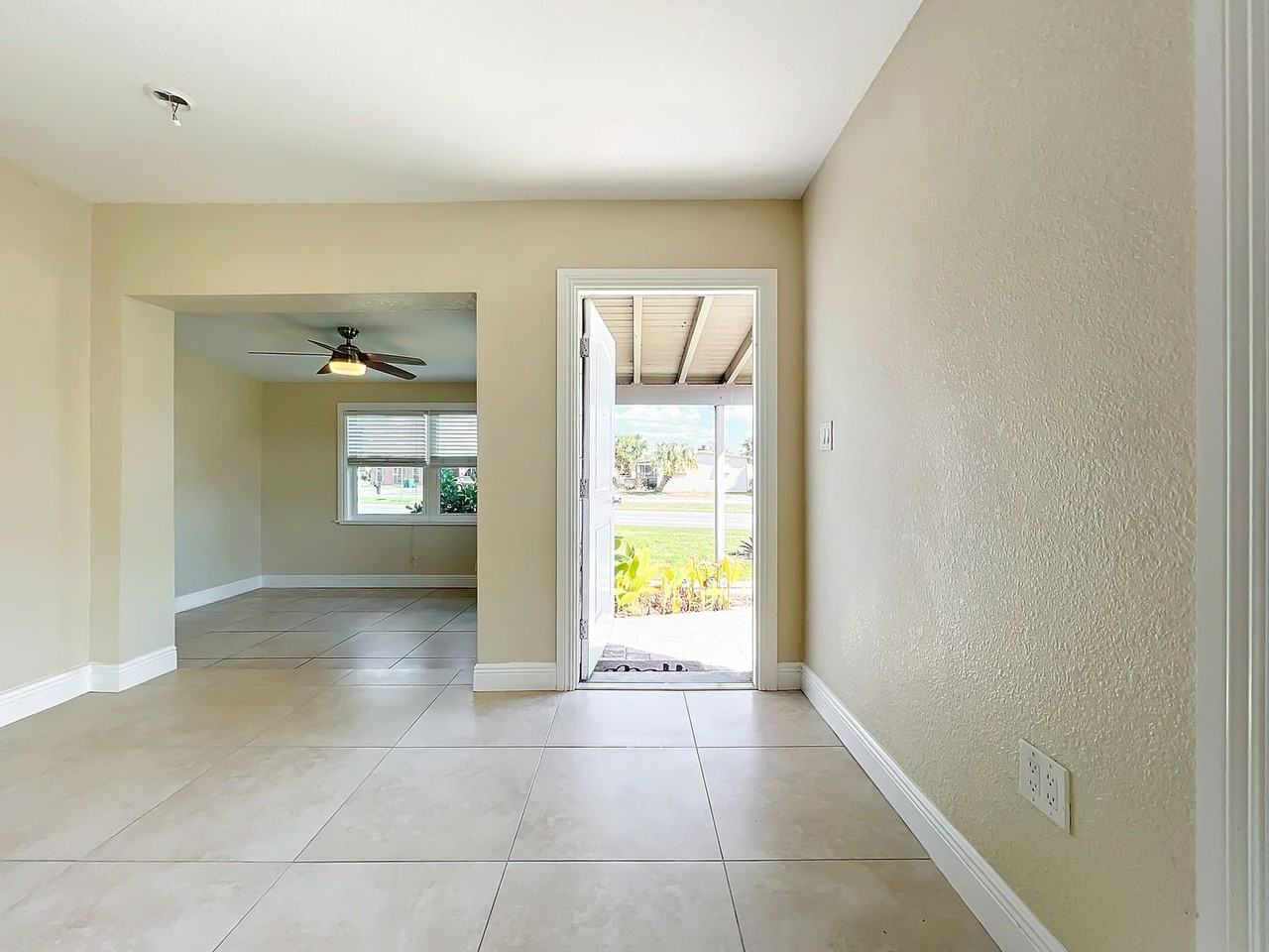 21402 Meehan Ave - Photo 7 of 40