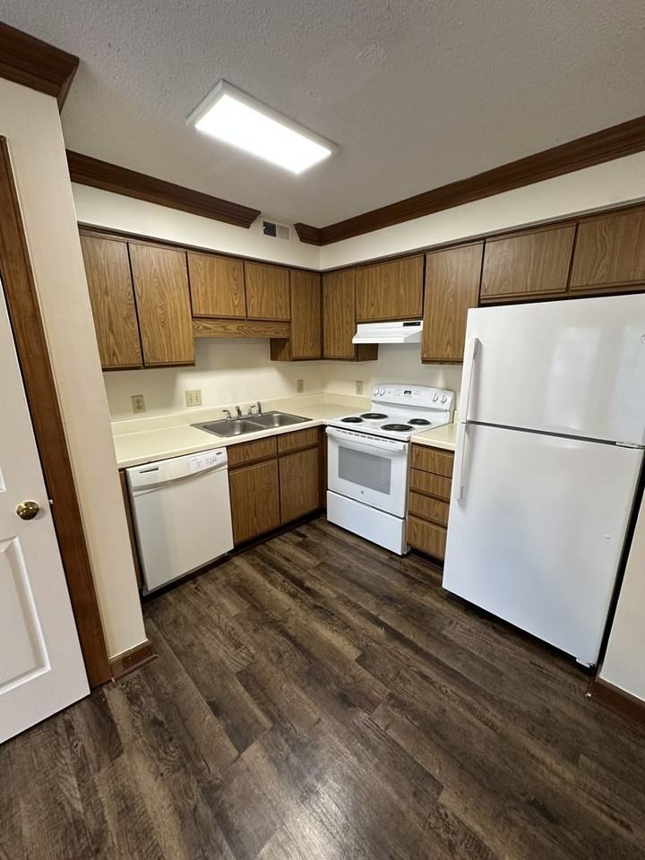 3530 Ivy Commons Dr - Photo 3 of 8