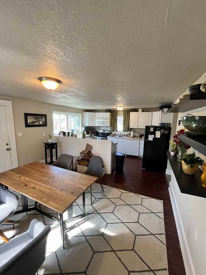 1546 33rd Street - Photo 5 of 47