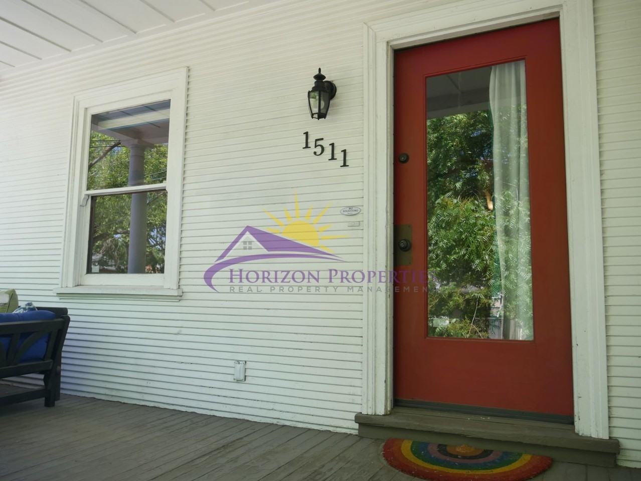 1511 26th St - Photo 3 of 30