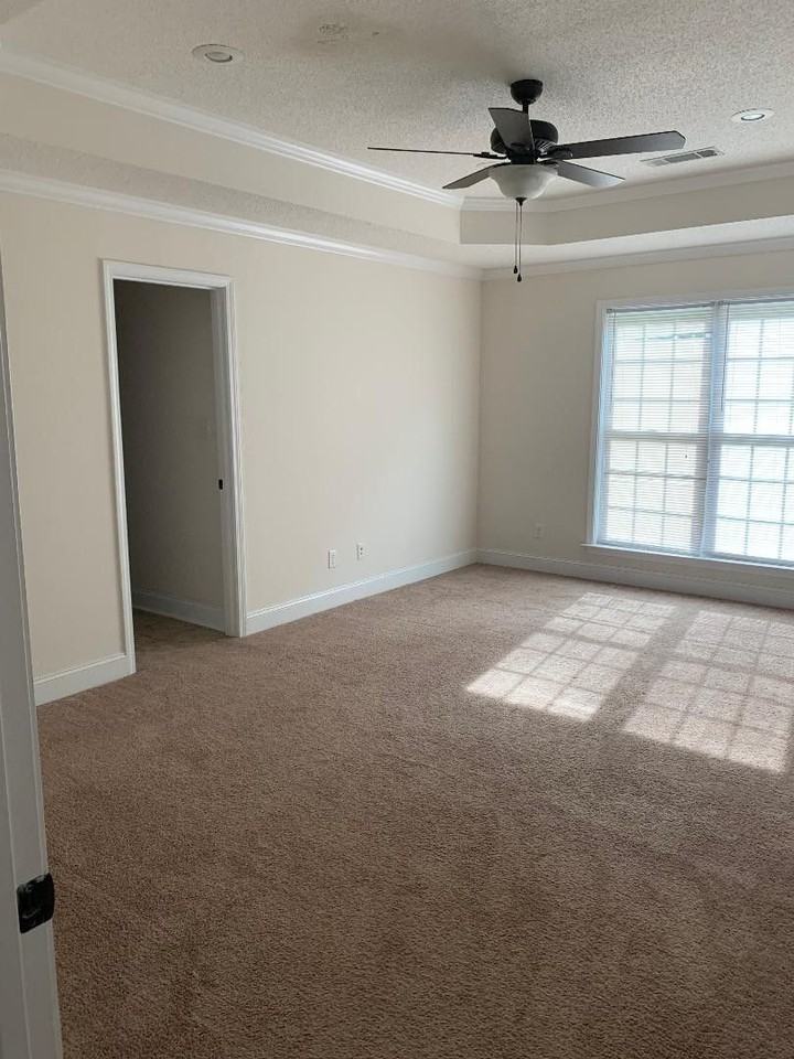 123 Birchleaf Ln - Photo 2 of 10