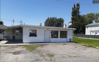 featured image of 7 N 1st E