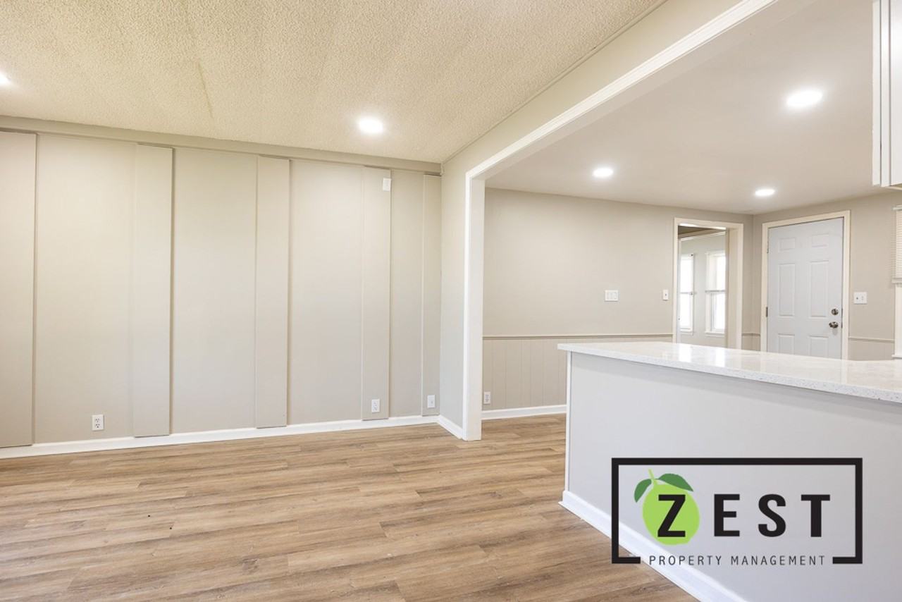 20933 Ridgemont Rd - Photo 2 of 12