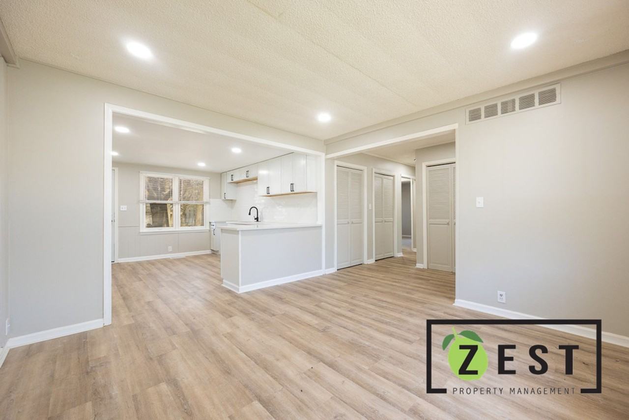 20933 Ridgemont Rd - Photo 3 of 12