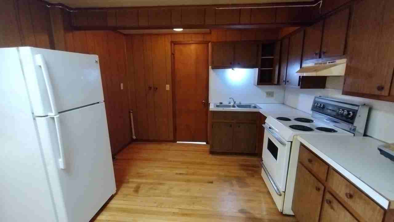 126 4th Street Southwest - Photo 4 of 10