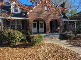 featured image of 728 Woodrow St