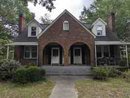 featured image of 726 Woodrow St