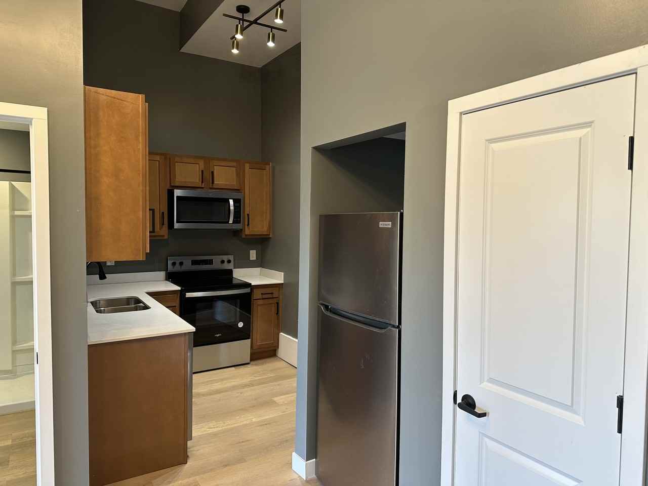 317 South Anderson Street - Photo 3 of 29