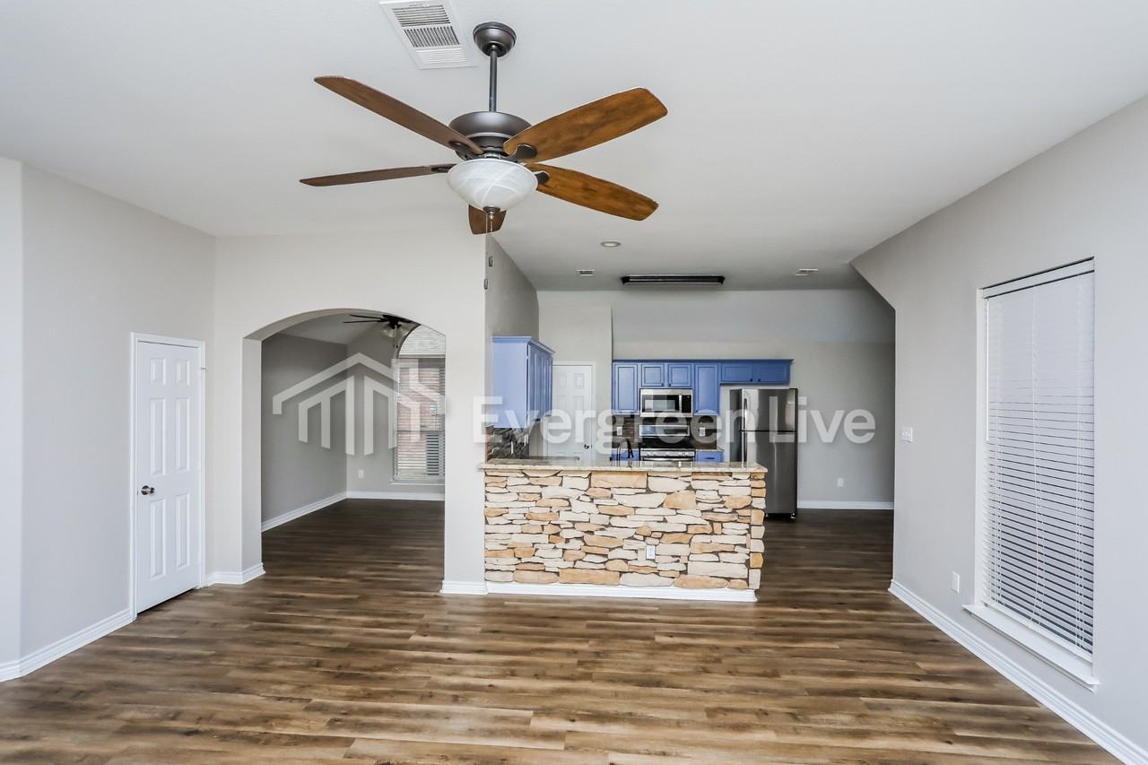 2024 Chisolm Trl - Photo 4 of 19