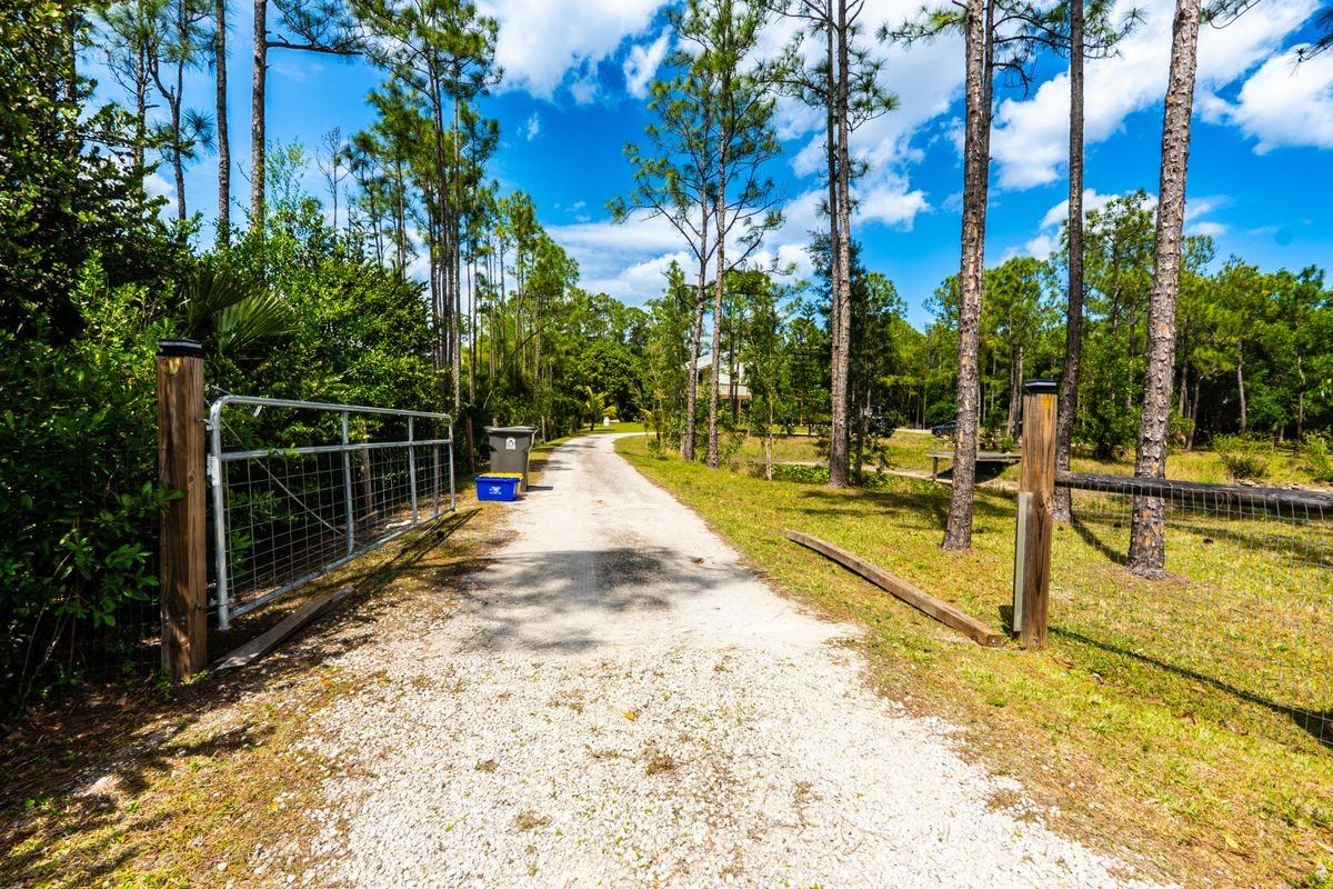 11361 161st St N - Photo 2 of 50