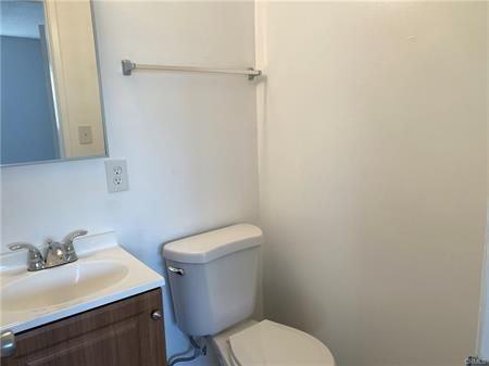 600 E Acacia Ave ##9 - Photo 3 of 11