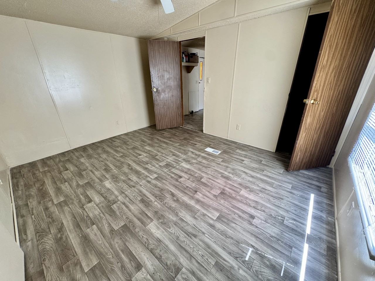 115 Adams St #NA - Photo 4 of 8