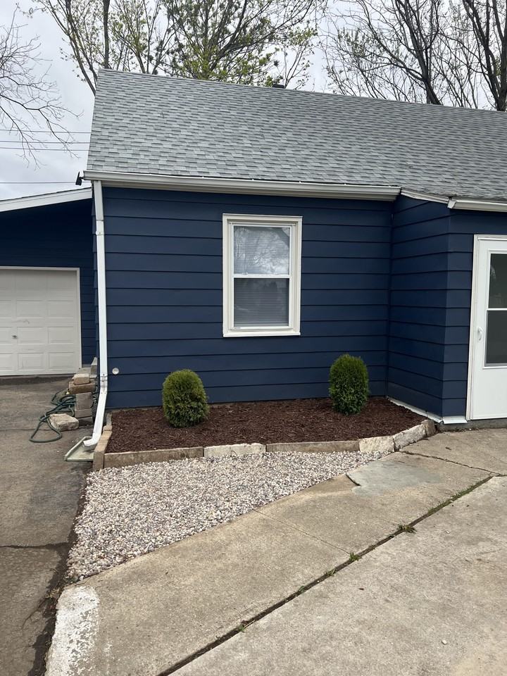 3840 E Washington Ave #NA - Photo 2 of 20