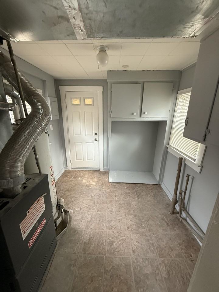 7033 Westminster Ave #NA - Photo 4 of 8