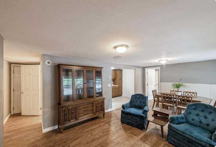 170 E Burdick Ave #NA - Photo 2 of 18