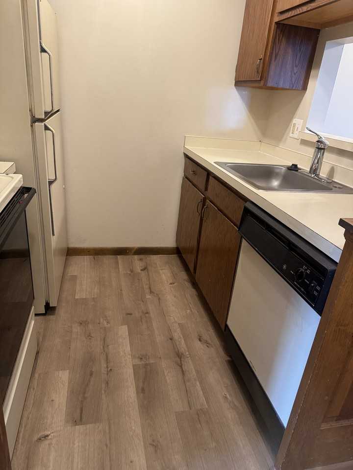 5950 Andrews Rd #8 - Photo 5 of 19