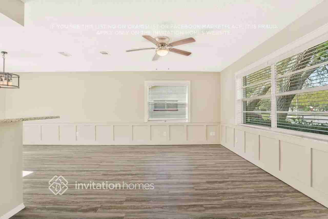 4051 Woodsong Dr - Photo 6 of 19