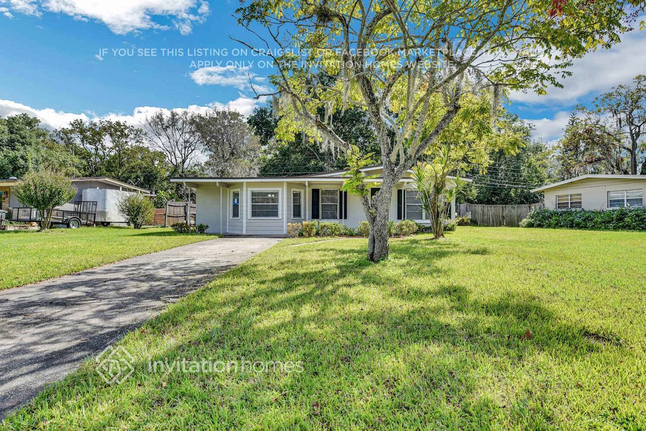 219 Flamingo Dr - Photo 2 of 20