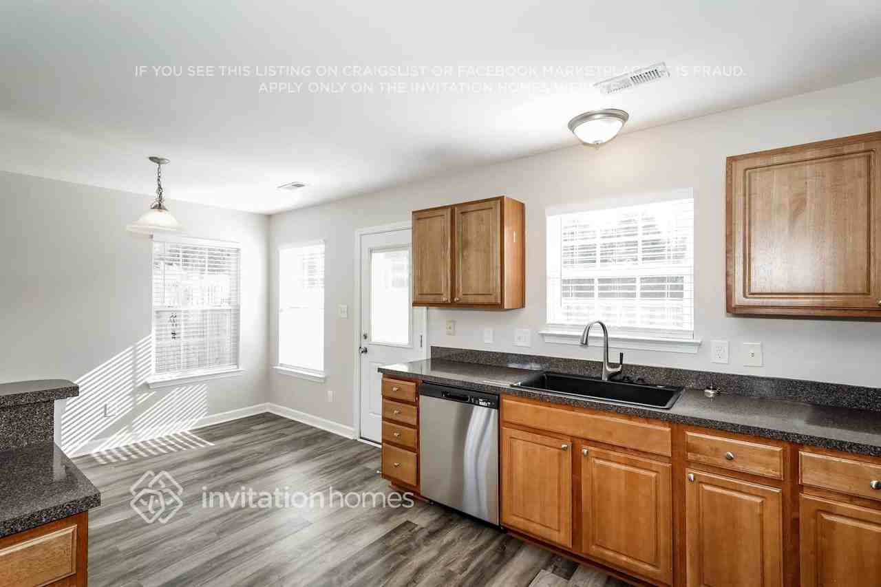 104 Glencroft Dr - Photo 7 of 16